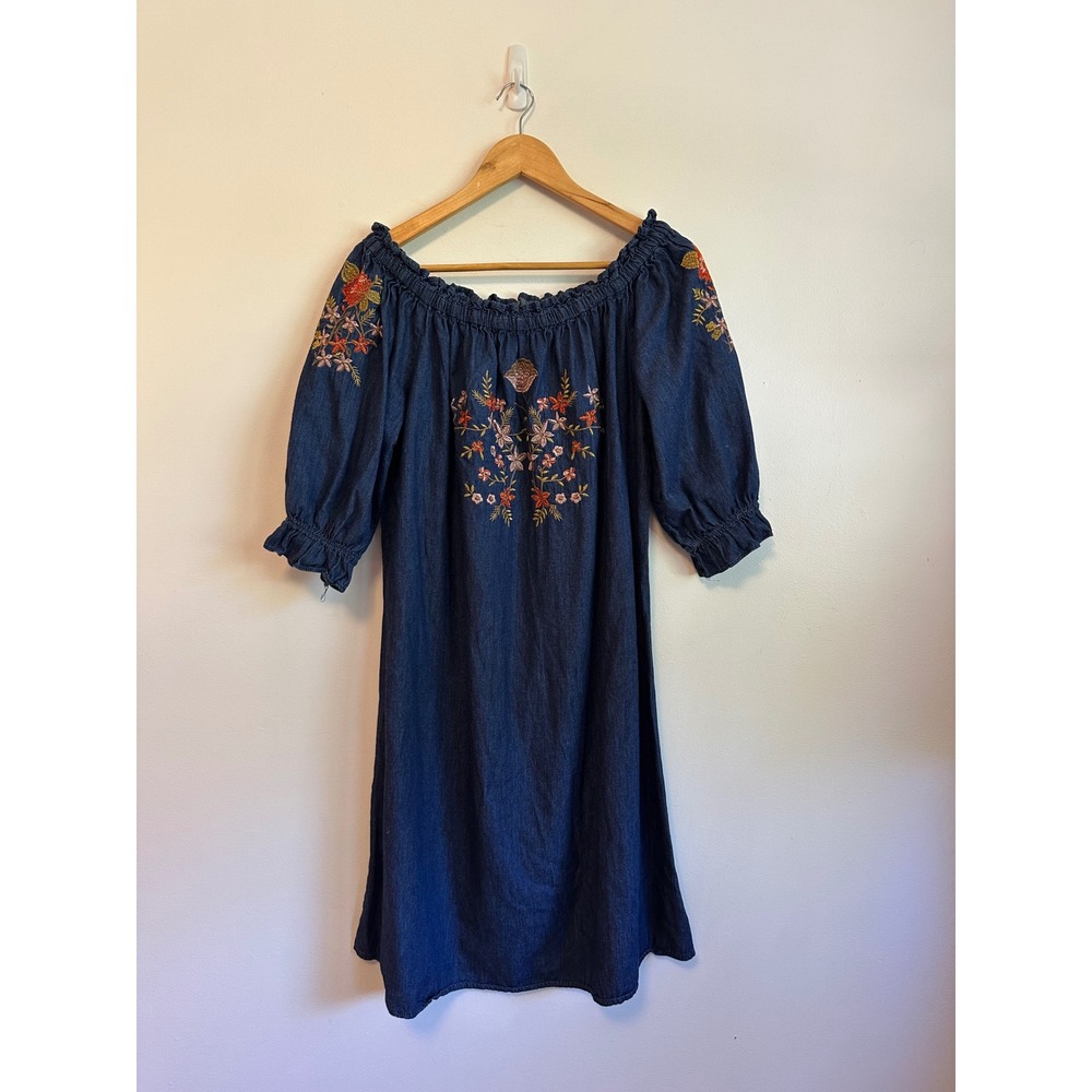 Splendid Blue Denim Off The Shoulder Embroidered Floral Dress | Size Medium